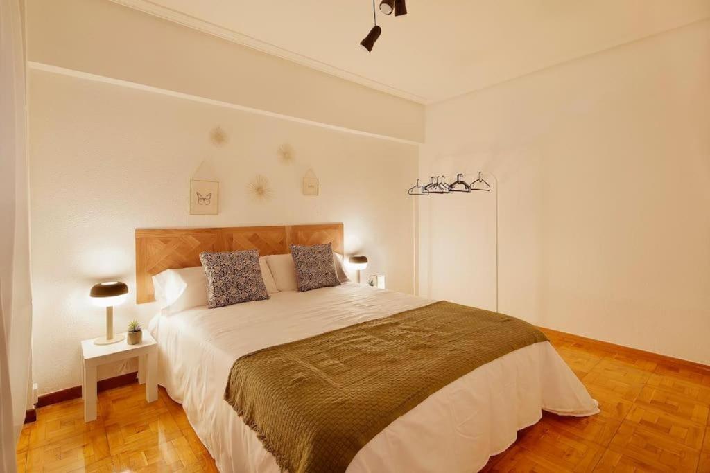 אוביידו Apartamento Maura 2 Dormitorios מראה חיצוני תמונה
